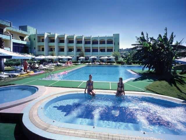 Matina Aparthotel