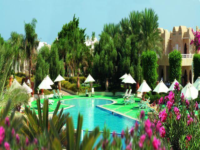 Reef Oasis Beach Resort