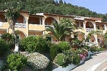 Mazis Studios & Apartments