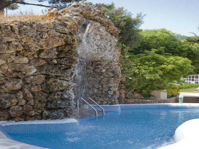 Mimosa Park Hotel