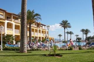 Club Del Sol Apartments