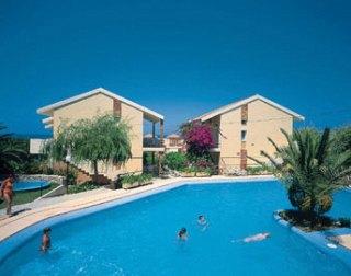 Chrispy Hotel