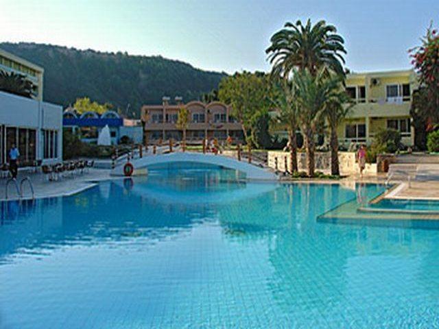 Avra Beach Hotel