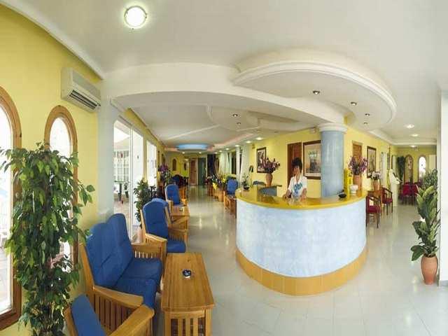 Lux Mar Apartments
