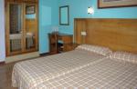 Beach Club Apartments Picture 3