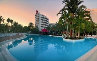 Riu Papayas Hotel