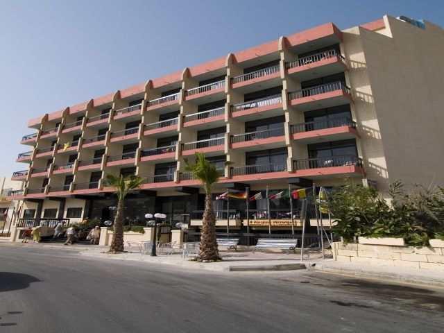 Canifor Hotel
