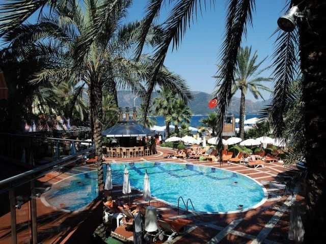 Elegance Hotel