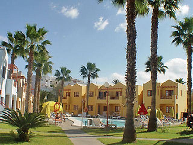Turbo Club Apartments