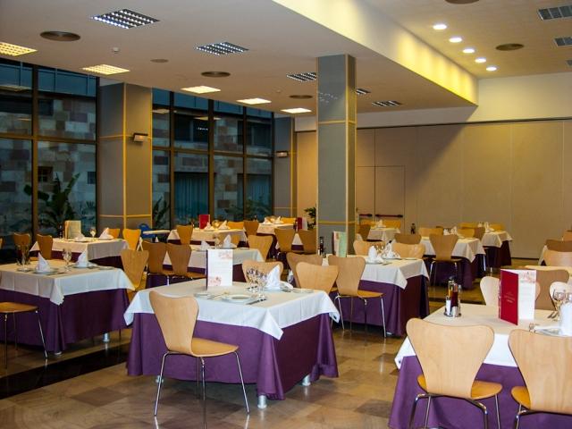 Geranios Suites Aparthotel
