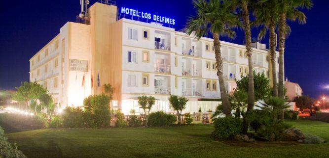 Los Delfines Apartments