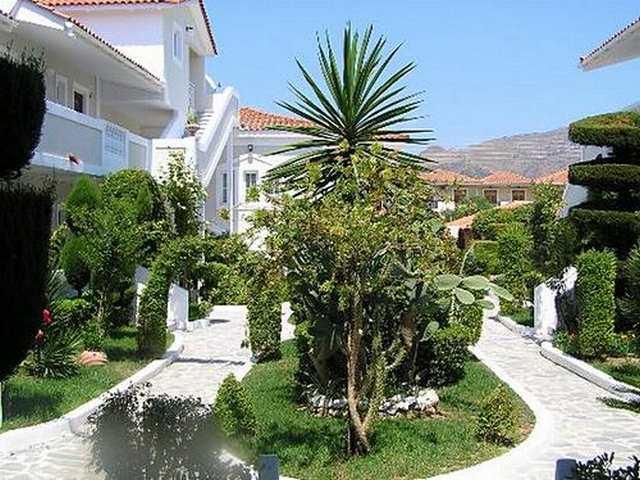 Louros Beach Hotel