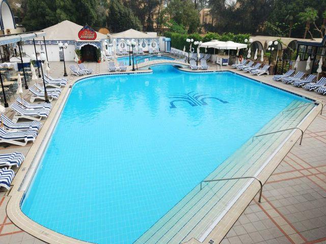 Oasis Hotel