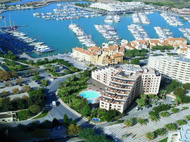 Dom Pedro Marina Hotel