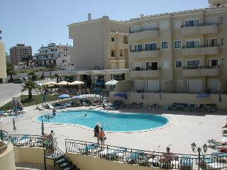 Plaza Real Apartments