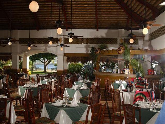 Casa Marina Reef Hotel
