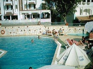 Class Hotel