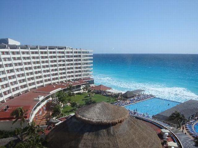 Crown Paradise Club Hotel