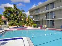 Howard Johnson I Drive Hotel