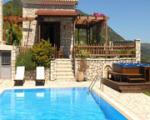 Nousia Villas Picture 0