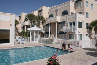Royal Mansions Oceanfront Condominium Resort Hotel