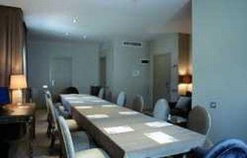 Acis Y Galatea Hotel