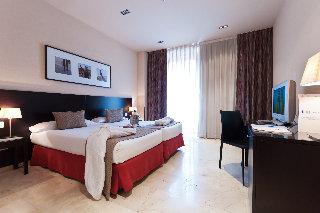 Suites 33 Hotel