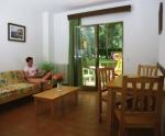 Tres Torres Aparthotel Picture 2
