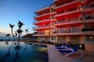 Ixchel Beach Hotel