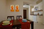 Rainbow Apartments Picture 5