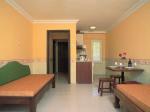Club Sunset Apartments Picture 5
