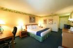 Holiday Inn Express & Suites Hotel Picture 4