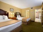 Howard Johnson Express Inn and Suites Lakefront Park Hotel Picture 2