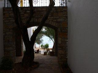 Omar Apartments