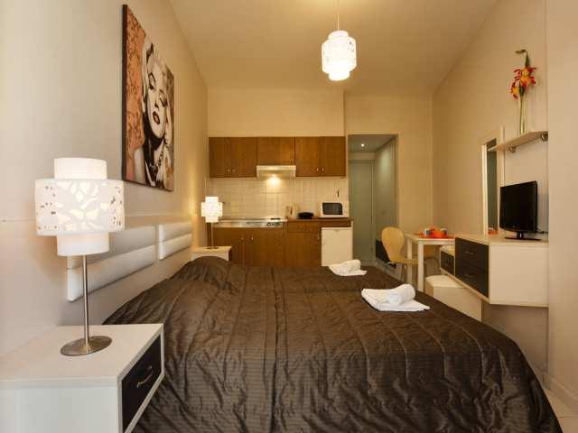 Axos Hotel
