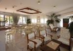 Ninays Hotel Picture 1