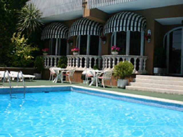 Mundial Club Hotel