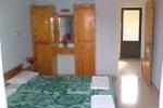 Gikas Apartments Picture 2