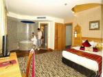 Royal Dragon Hotel Picture 5
