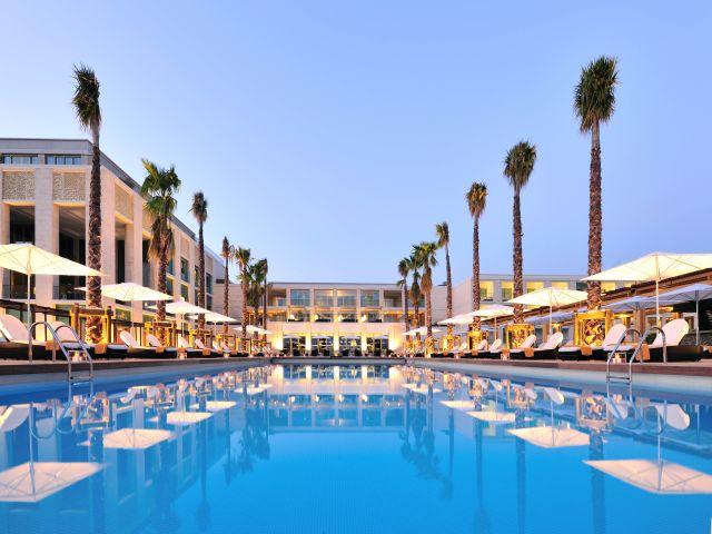 Tivoli Victoria Hotel and Residences