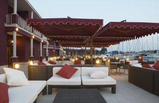 Nautica Hotel
