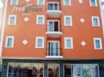Free Green Hotel Picture 1