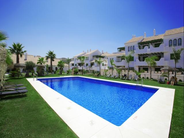 Pueblo El Goleto Apartments