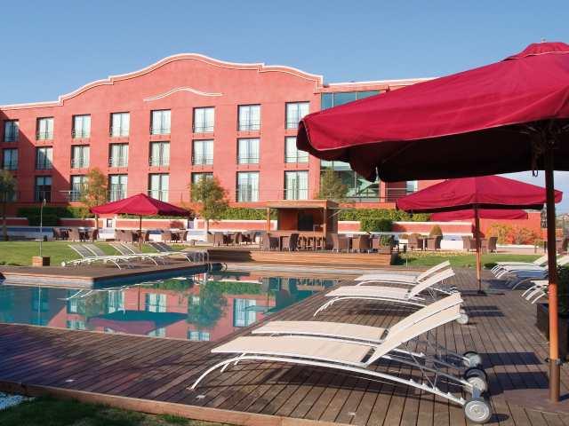 Barcelo Montserrat Hotel