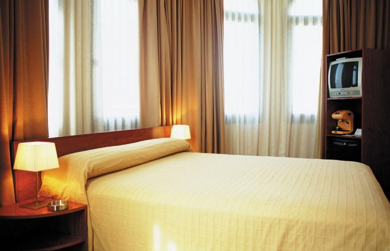 City Park Pelayo Hotel