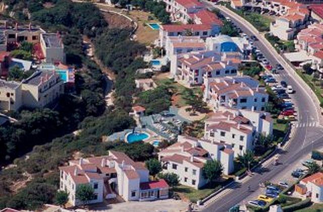 Biniforcat Apartments