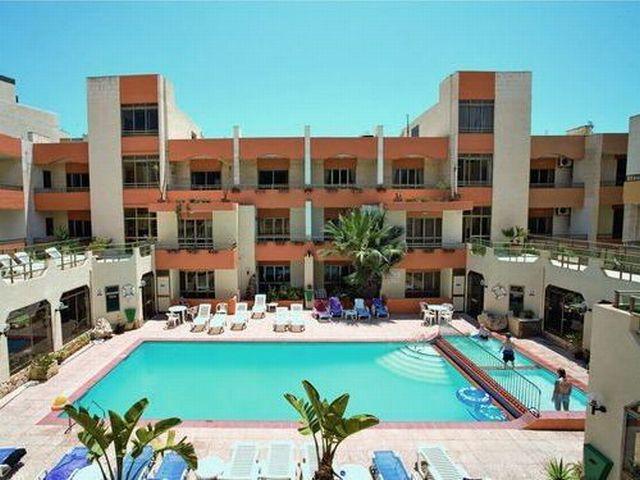 Clover Holiday Complex