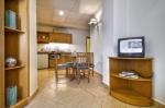 Kennedy Nova Hotel Picture 2