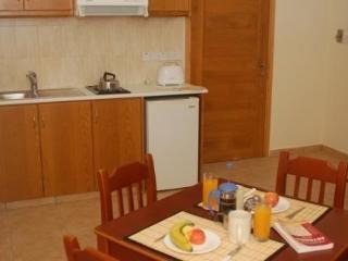 Sea N Lake Apartments