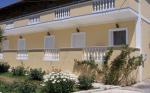 Mon Repos Apartments Picture 0